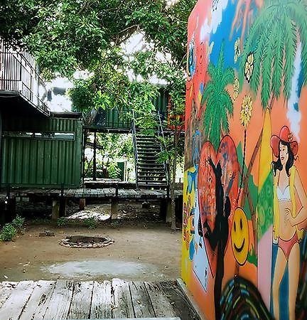Hangover Hostels @ Colombo Intl Airport Katunayake Exterior photo