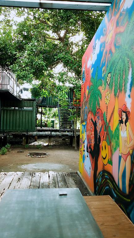 Hangover Hostels @ Colombo Intl Airport Katunayake Exterior photo