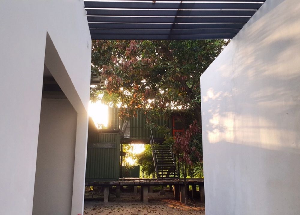 Hangover Hostels @ Colombo Intl Airport Katunayake Exterior photo